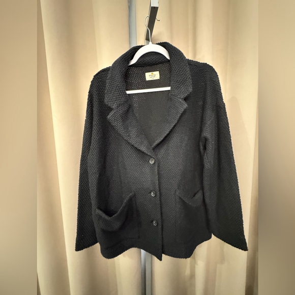 Marine Layer Bird's Eye Notch Lapel Blazer
Marine Layer NWOT - Picture 6 of 9